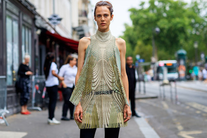 beige top, graphic top, laser cut, see through, trousers, fashion week, frenchystyle, FW, jonathan paciullo, street style, PFW, PARIS, atmosphere details, horizontal, detail, model, AUTUMN WINTER 2018-2019, FALL WINTER 2018-2019, FW 18-19, aymeline valade