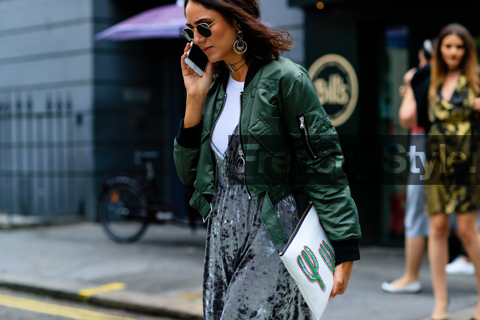 atmosphere details, bomber jacket, choker, detail, earrings, fashion week, frenchystyle, FW, green jacket, grey dress, horizontal, jonathan paciullo, leather bag, LFW, LONDON, soraya bakhtiar, SPRING SUMMER 2017, SS 17, street style, sunglasses, velvet, white clutch, white t shirt, woman