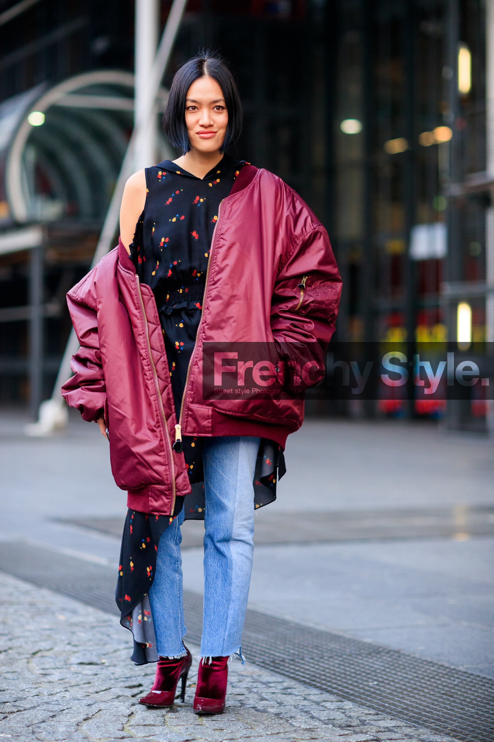 black top, blue denim, bomber jacket, bordeaux, burgundy, denim pants, high heels, jeans, leather shoes, off the shoulder, printed top, red jacket, red shoes, silk top, trousers, velvet, vêtements, fashion week, frenchystyle, FW, jonathan paciullo, street style, PFW, PARIS, SPRING SUMMER 2017, SS 17, HAUTE COUTURE, vertical, full length, Tiffany Hsu