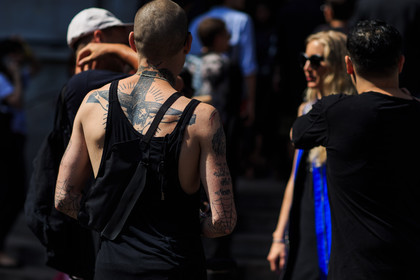 atmosphere details, black bag, black tank top, detail, fashion week, frenchystyle, FW, horizontal, jonathan paciullo, MENSWEAR, PARIS, PFW, shaved head, SPRING SUMMER 2017, SS 17, street style, tattoos