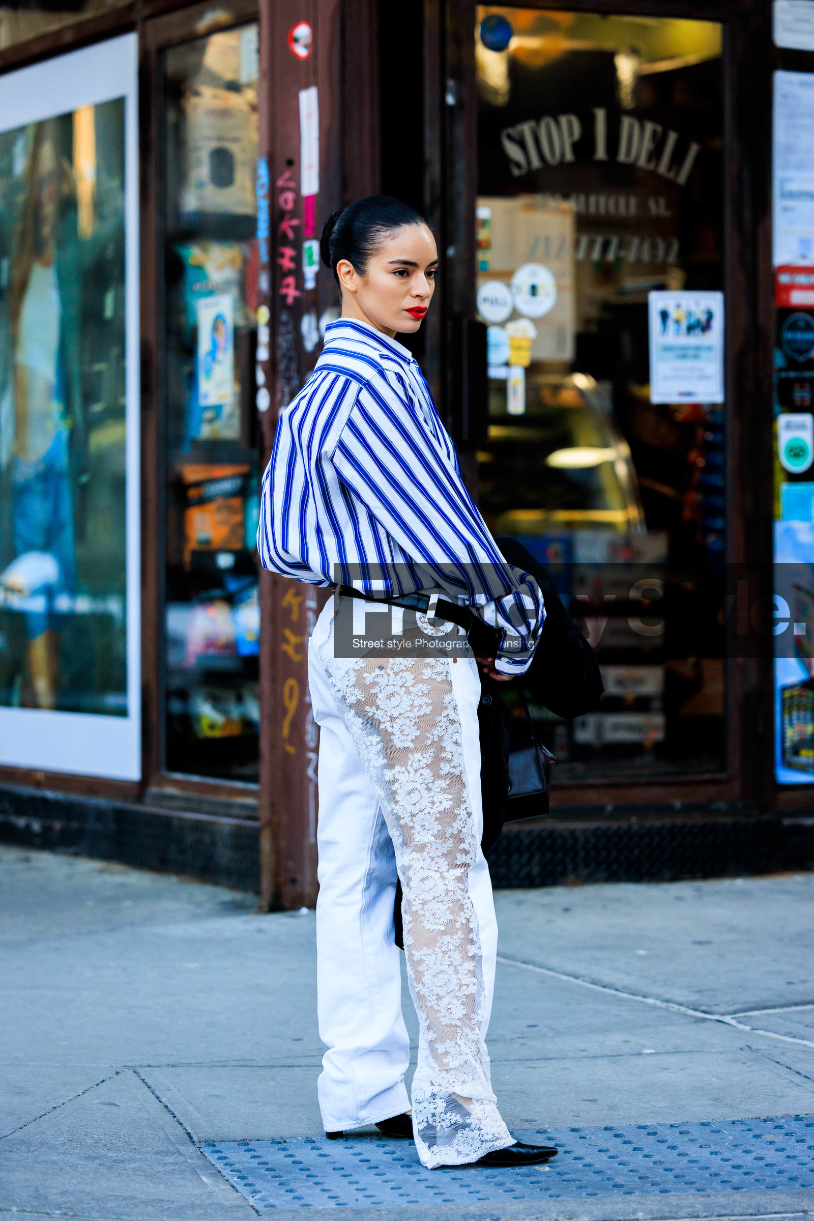 details, full black look, black pants, white striped pants, blue and white shirt, back details, white pants, lace pants, black belt, striped shirt, coco baudelle, fashion week, frenchystyle, FW, jonathan paciullo, street style, NYFW, NEW YORK, AUTUMN WINTER 2022-2023, FALL WINTER 2022_2023, FW 22-23, vertical, full length