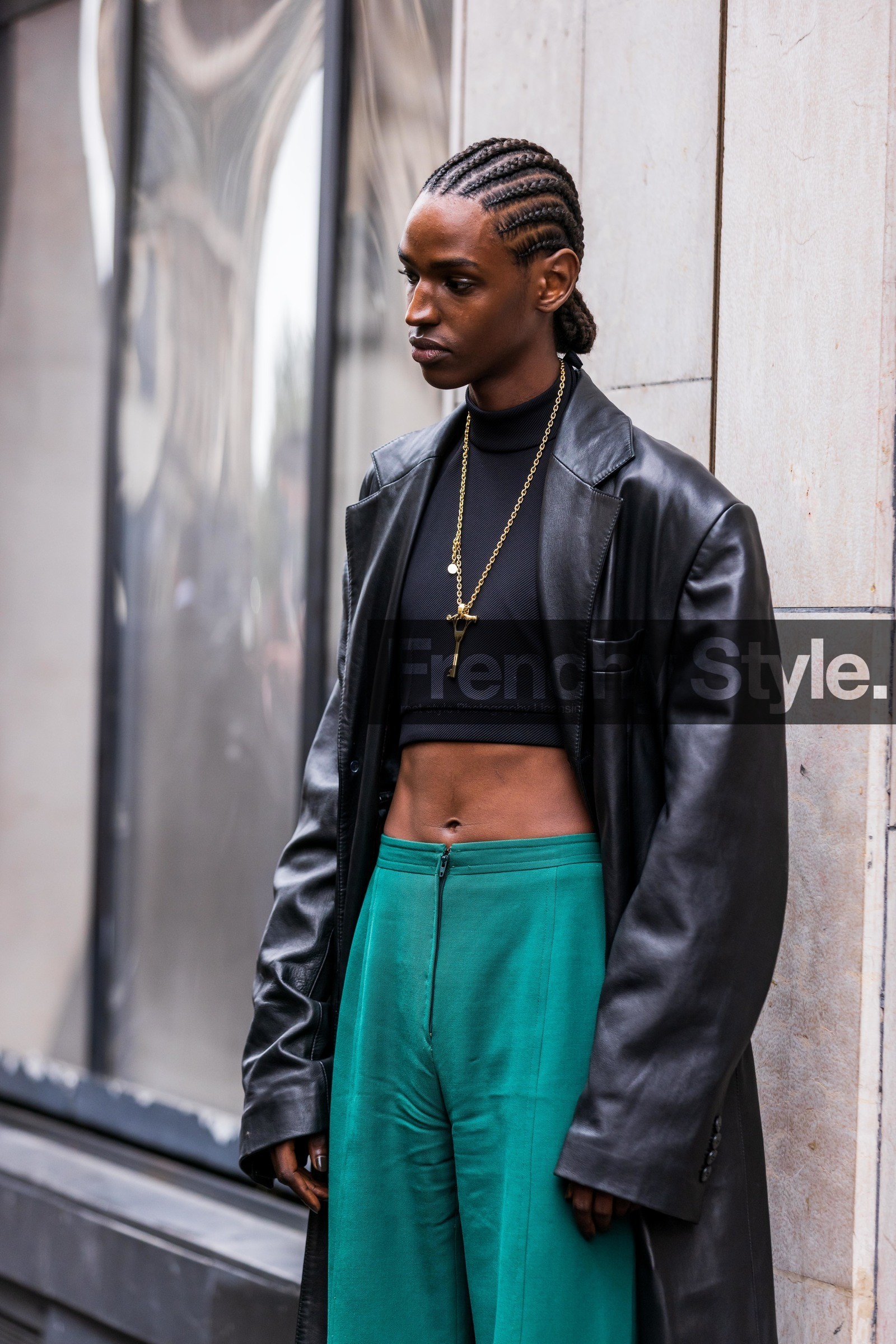 black coat, black crop top, coat, crop top, gold necklace, green pants, key necklace, leather coat, necklace, pants, fashion week, frenchystyle, FW, jonathan paciullo, street style, PFW, PARIS, SPRING SUMMER 2022, SS 22, vertical, atmosphere details