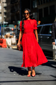 graphic shoes, high heels, leather shoes, printed shoes, red dress, red shoes, sunglasses, tone on tone, total look red, fashion week, frenchystyle, FW, jonathan paciullo, street style, NEW YORK, NYFW, SPRING SUMMER 2020, SS 20, vertical, full length
