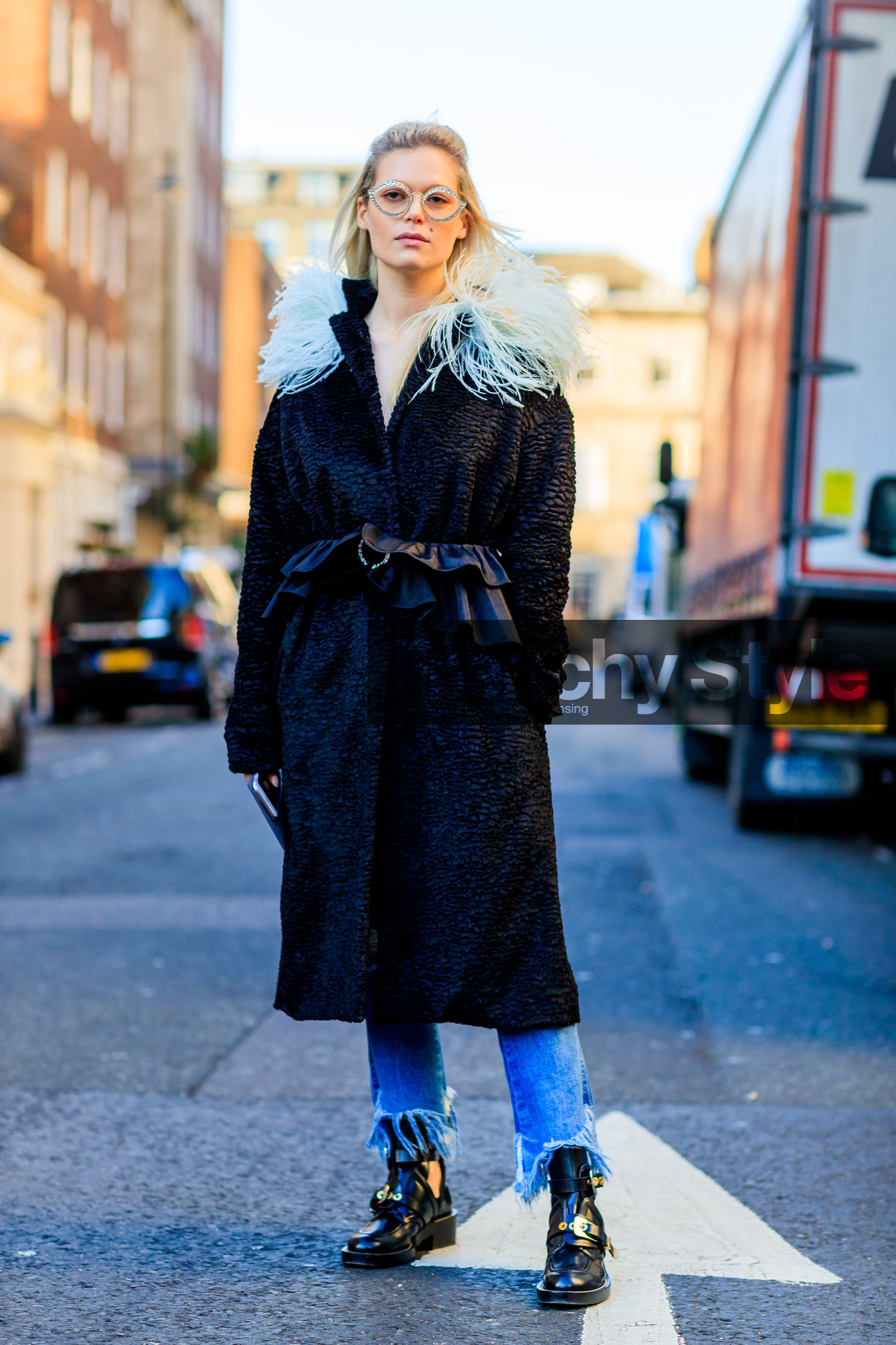 AUTUMN WINTER 2017-2018, AW 17-18, belted coat, black belt, black coat, black shoes, blue denim, denim pants, FALL WINTER 2017-2018, fashion week, feathers, frenchystyle, full length, fun sunglasses, fur collar, FW, FW 17-18, jeans, jonathan paciullo, leather boots, leather shoes, LFW, LONDON, street style, sunglasses, trousers, vertical