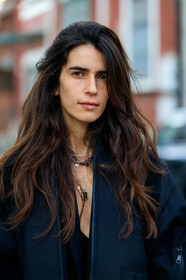 black jacket, chiara totire, n21, necklace, fashion week, frenchystyle, FW, jonathan paciullo, street style, MFW, MILAN, AUTUMN WINTER 2019-2020, AW 19-20, FALL WINTER 2019-2020, FW 19-20, vertical, atmosphere details, detail