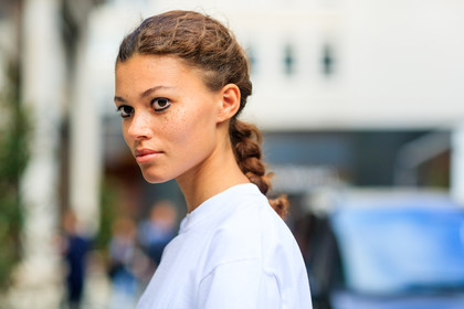 atmosphere details, braids, Danielle Lashley, detail, eyeliner, fashion week, freckles, frenchystyle, FW, horizontal, jonathan paciullo, LFW, LONDON, model, portrait, SPRING SUMMER 2018, SS 18, street style, white t shirt