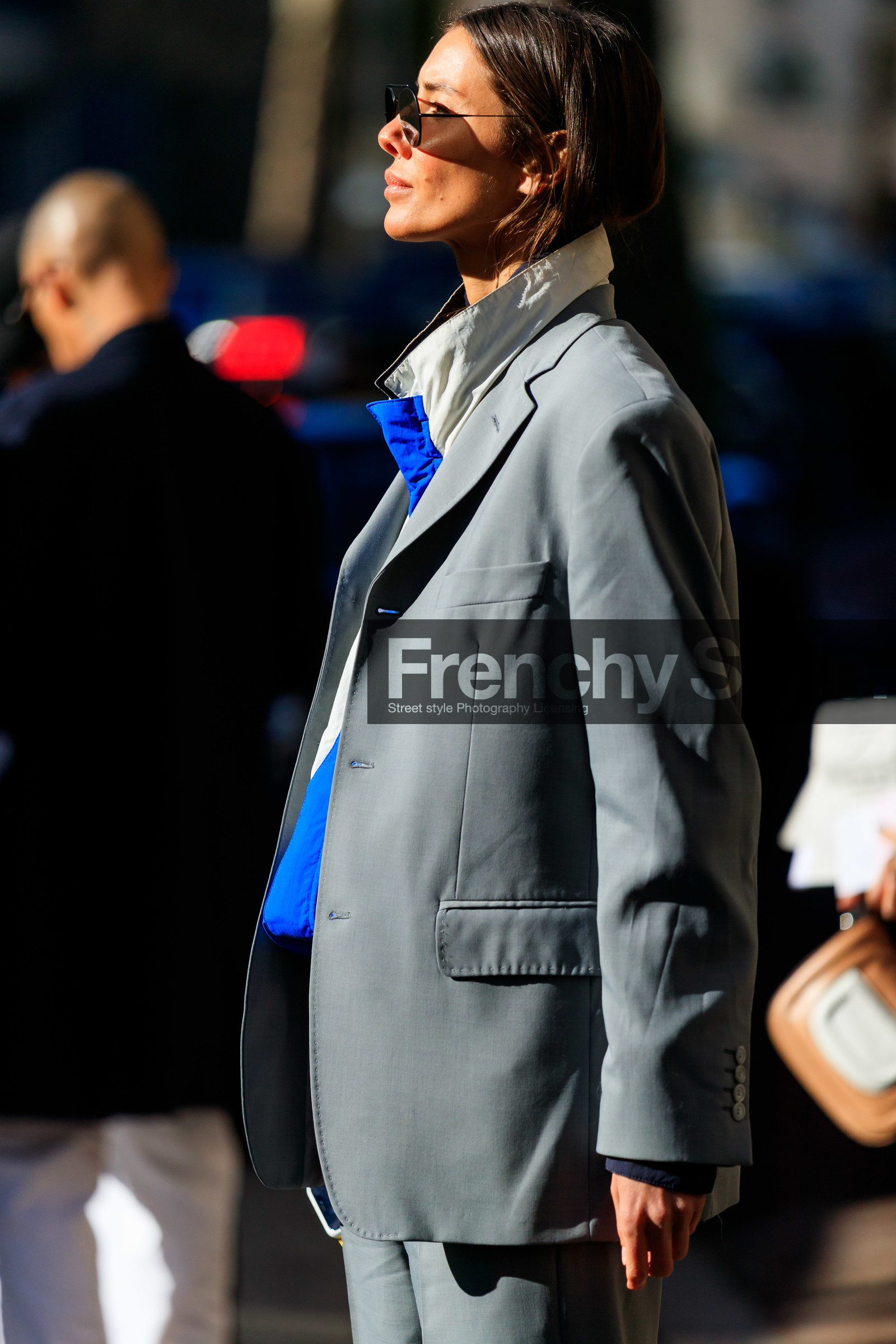 blazer, grey jacket, grey pants, grey suit, julie pelipas, sunglasses, fashion week, frenchystyle, FW, jonathan paciullo, street style, PFW, PARIS, AUTUMN WINTER 2019-2020, AW 19-20, FALL WINTER 2019-2020, FW 19-20, vertical, atmosphere details, detail