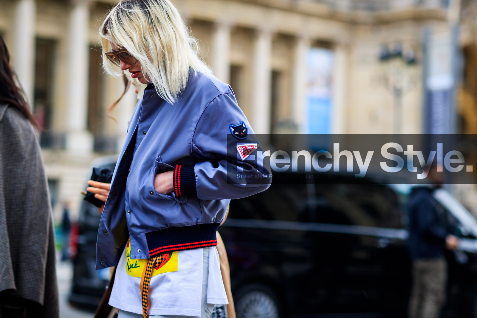 atmosphere details, AUTUMN WINTER 2017-2018, AW 17-18, bomber jacket, detail, FALL WINTER 2017-2018, fashion week, frenchystyle, FW, FW 17-18, horizontal, jonathan paciullo, miu miu, PARIS, PFW, purple jacket, street style