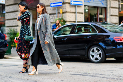 atmosphere details, black dress, black pants, black shoes, checked coat, emerald, fashion week, floral, flower, frenchystyle, full length, FW, green bag, grey coat, high heels, horizontal, jonathan paciullo, leather bag, leather shoes, MFW, MILAN, overcoat, printed dress, rachael wang, red, SPRING SUMMER 2017, SS 17, stir pants, street style, sunglasses, tartan, trousers, turquoise, white shoes