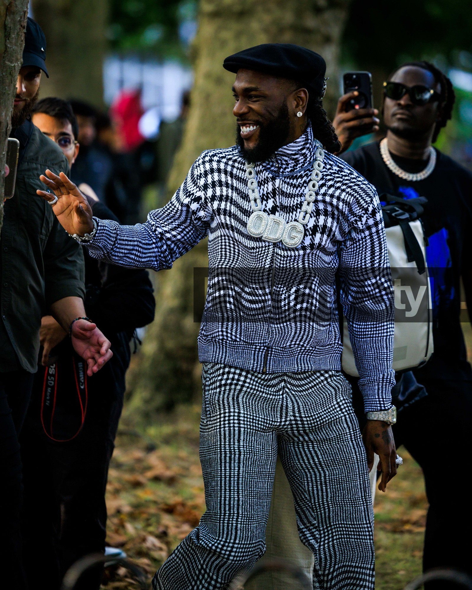 fashion week, frenchystyle, FW, jonathan paciullo, street style, LFW, LONDON, atmosphere details, detail, SPRING SUMMER 2024, SS 24