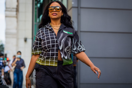 sunglasses, prada, shirt, black, necklace, fashion week, frenchystyle, FW, jonathan paciullo, street style, SPRING SUMMER 2022, SS 22, LFW, LONDON, horizontal, atmosphere details, detail