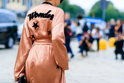 atmosphere details, detail, fashion week, frenchystyle, FW, horizontal, jonathan paciullo, MFW, MILAN, nausheen shah, pink jacket, printed jacket, robe, SPRING SUMMER 2017, SS 17, stars, street style