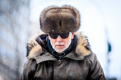 atmosphere details, AUTUMN WINTER 2016-2017, AW 16-17, black boots, blue sweater, brown coat, brown fur, brown jacket, chapka, detail, fashion week, frenchystyle, fur collar, fur hat, FW, FW 16-17, grey pants, horizontal, jonathan paciullo, leather boots, man, NEW YORK, nick wooster, NYFW, parka, safety pin, street style, sunglasses, turtleneck sweater, wide pants, wool pants