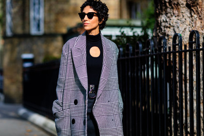 atmosphere details, black turtleneck, checked coat, detail, fashion week, frenchystyle, FW, horizontal, jonathan paciullo, LFW, LONDON, plaid, SPRING SUMMER 2017, SS 17, street style, sunglasses, tartan, woman, yasmin sewell