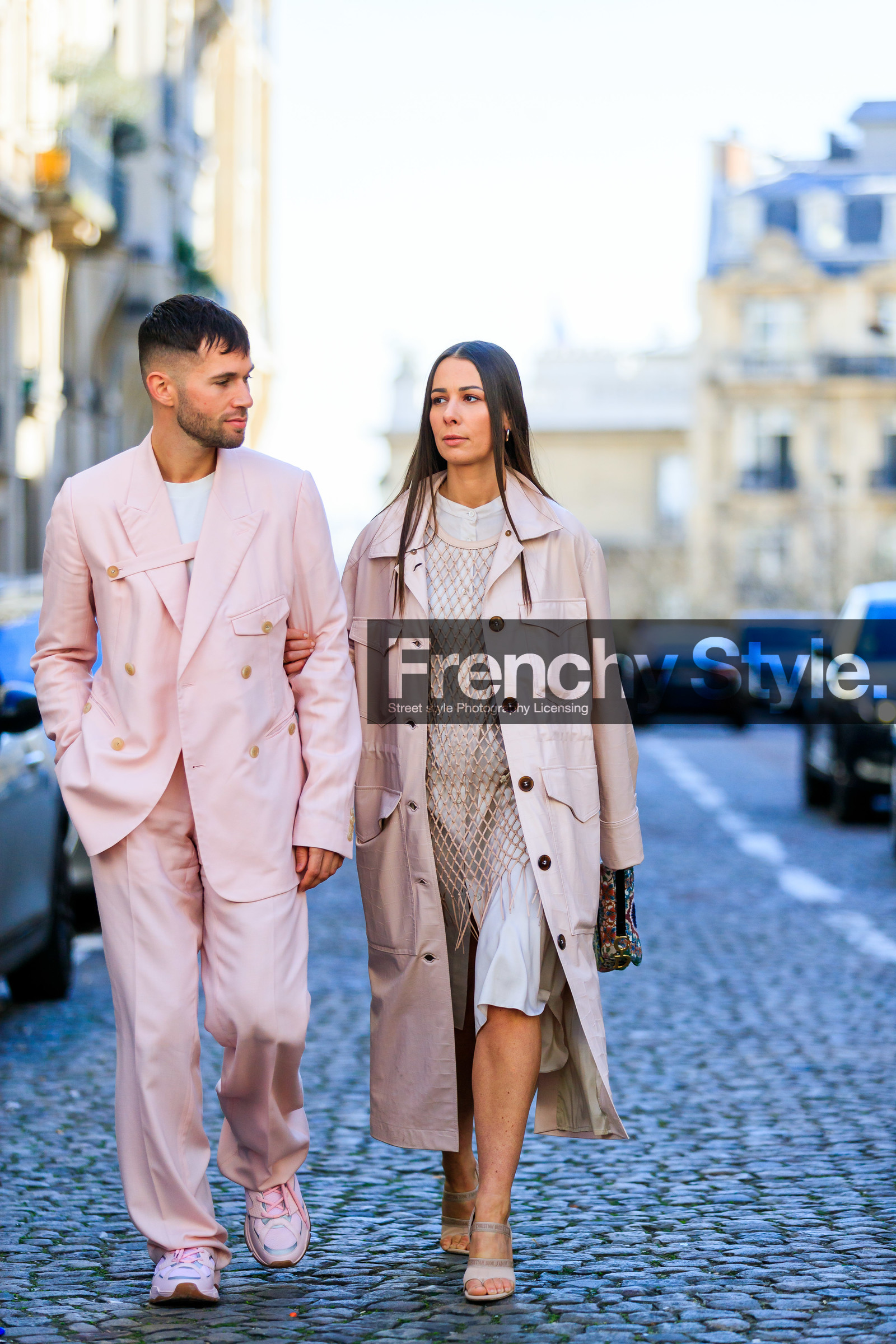 alice & j.s, christian dior, dior homme, embroidered bag, fishnet, graphic bag, graphic dress, leather bag, leather shoes, multicolor bag, pink coat, pink dress, pink jacket, pink pants, pink shoes, pink suit, printed bag, printed dress, saddle bag, trousers, white shoes, fashion week, frenchystyle, FW, jonathan paciullo, street style, PFW, PARIS, AUTUMN WINTER 2019-2020, AW 19-20, FALL WINTER 2019-2020, FW 19-20, vertical, full length