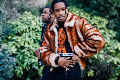 black pants, black t shirt, bomber jacket, braids, brown fur, dior homme, fur jacket, printed t shirt, trousers, fashion week, frenchystyle, FW, jonathan paciullo, street style, PFW, PARIS, SPRING SUMMER 2017, SS 17, HAUTE COUTURE, atmosphere details, detail, horizontal, asap rocky