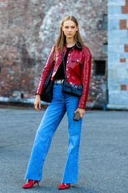 red jacket, red leather boots, polish jacket, fur collar jacket, flare jeans, light blue jeans, sharp end boots, kitten heels boots, crossbody bag, floral embroidered bag, black leather bag, pinko bag, big chain strap bag, fashion week, frenchystyle, FW, jonathan paciullo, street style, MFW, MILAN, SPRING SUMMER 2021, SS 21, vertical, full length, model