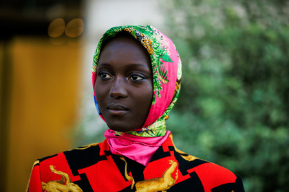 model, printed scarf, head scarf, multicolor scarf, blazer, animal motif, plaid blazer, close up, details, fashion week, frenchystyle, FW, jonathan paciullo, street style, PARIS, PFW, SPRING SUMMER 2022, SS 22, atmosphere details, detail, horizontal