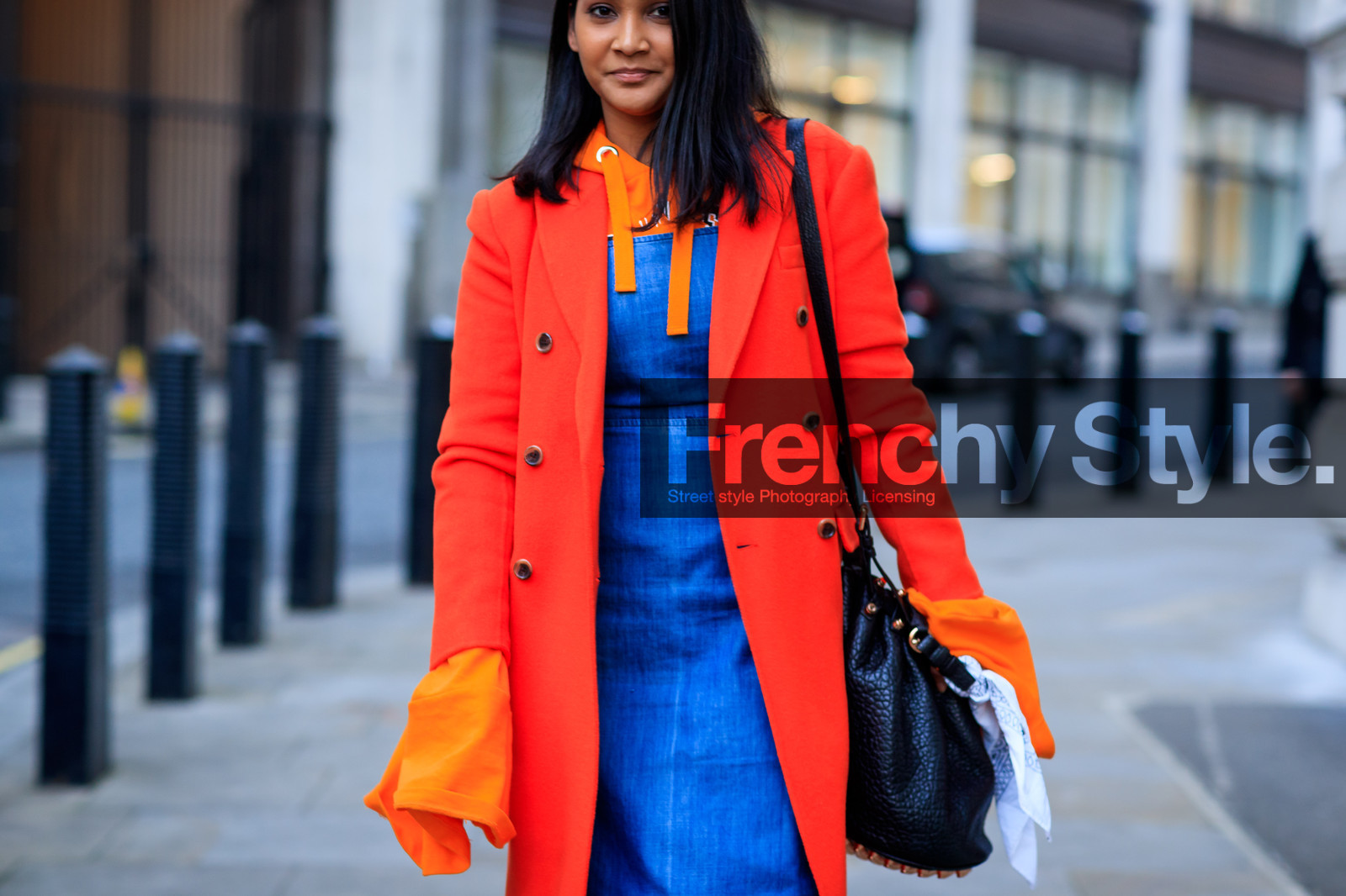 alexander wang, atmosphere details, AUTUMN WINTER 2017-2018, AW 17-18, black bag, blue denim, denim dress, detail, FALL WINTER 2017-2018, fashion week, frenchystyle, FW, FW 17-18, hoodie, horizontal, jonathan paciullo, leather bag, LFW, LONDON, long dress, orange sweater, red coat, street style