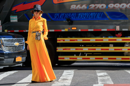 animal print, black hat, bucket hat, fanny pack, graphic bag, leather bag, orange jumpsuit, printed bag, snake print, sunglasses, trousers, yellow jumpsuit, fashion week, frenchystyle, FW, jonathan paciullo, street style, NEW YORK, NYFW, SPRING SUMMER 2020, SS 20, horizontal, atmosphere details, full length