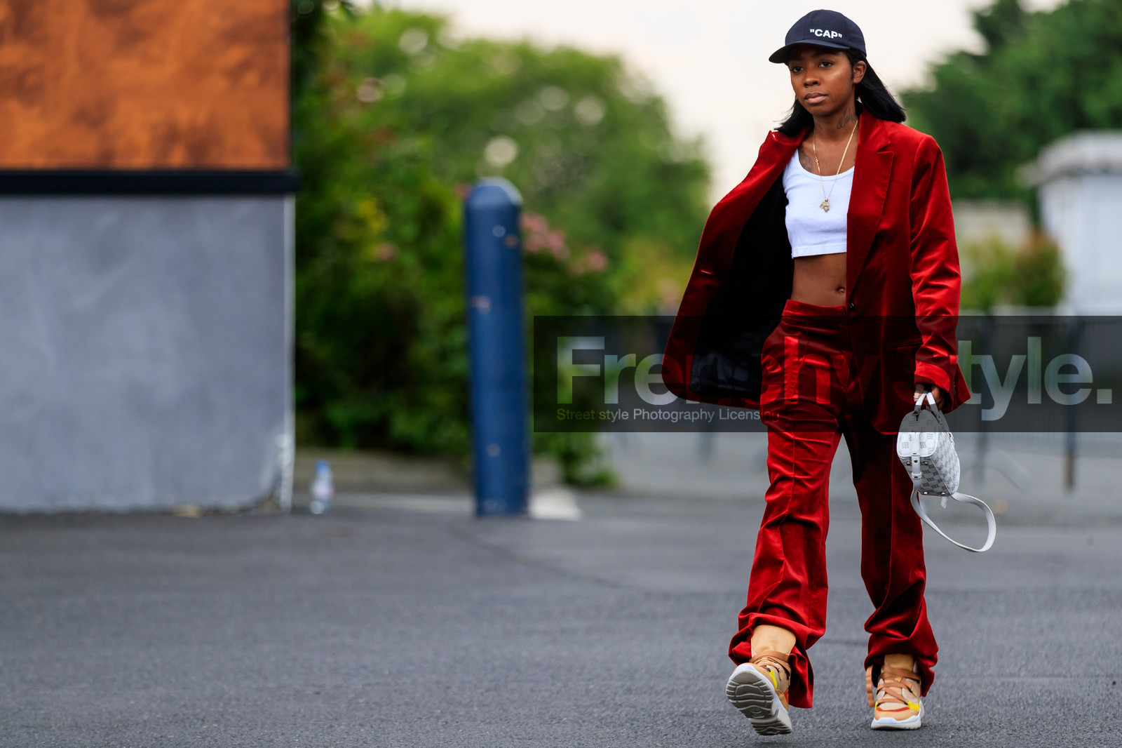 beige sneakers, black cap, blazer, chloé, crop top, graphic bag, leather bag, leather shoes, monogram, printed bag, red jacket, red pants, red suit, trousers, vêtements, white bag, white top, fashion week, frenchystyle, FW, jonathan paciullo, street style, PFW, PARIS, atmosphere details, horizontal, full length, AUTUMN WINTER 2018-2019, FALL WINTER 2018-2019, FW 18-19