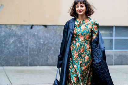 alyssa coscarelli, black coat, floral, flower, graphic dress, green dress, leather coat, loewe, off the shoulder, printed dress, frenchystyle, jonathan paciullo, street style, NYFW, NEW YORK, AUTUMN WINTER 2019-2020, AW 19-20, FALL WINTER 2019-2020, FW 19-20, fashion week, FW, atmosphere details, horizontal, detail