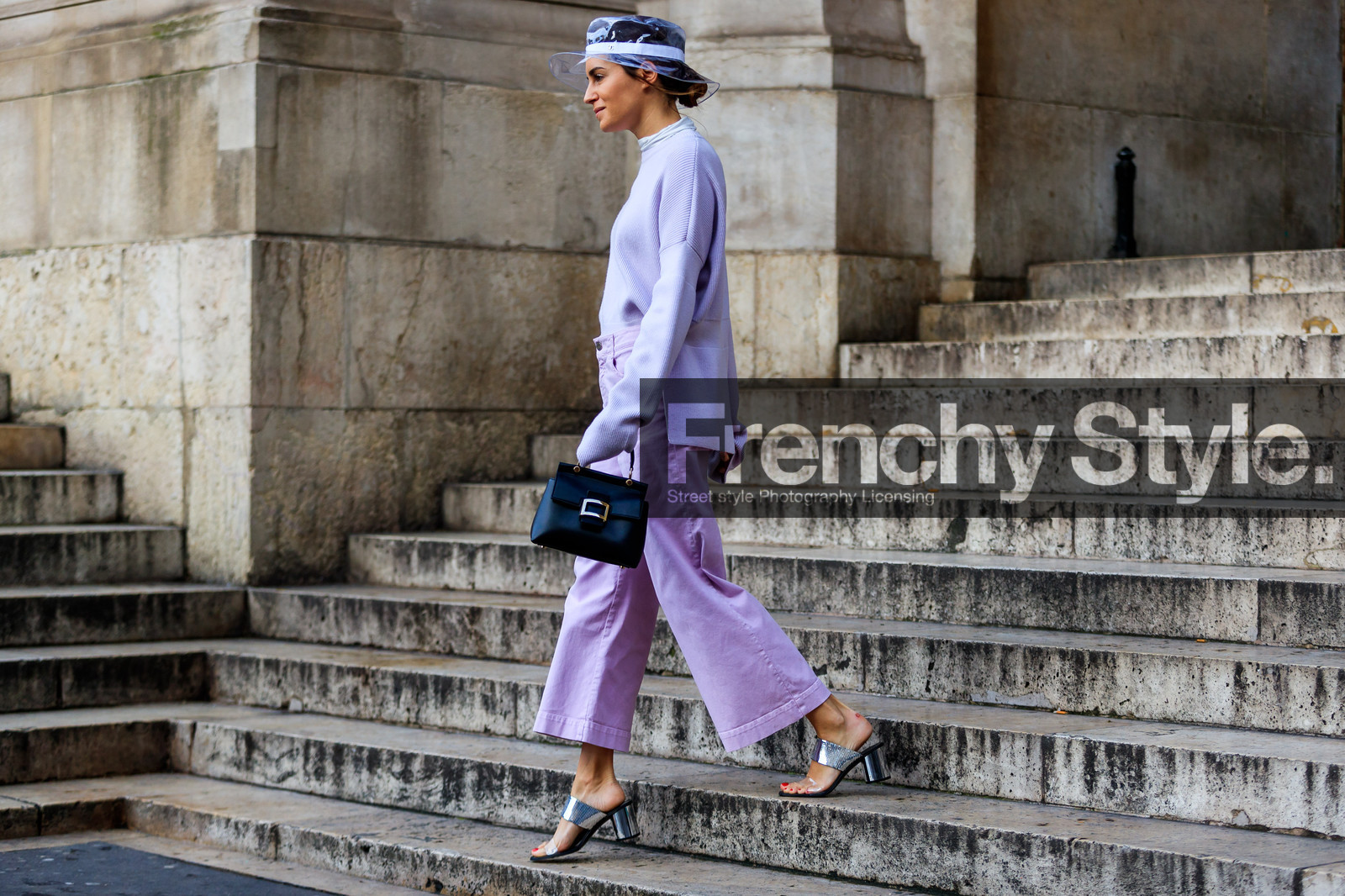 black bag, chanel, denim pants, high heels, jeans, leather bag, leather shoes, purple pants, purple sweater, shiny shoes, silver shoes, transparent hat, trousers, street style, jonathan paciullo, FW, frenchystyle, fashion week, PFW, PARIS, AUTUMN WINTER 2018-2019, FALL WINTER 2018-2019, FW 18-19, horizontal, atmosphere details, full length, gala gonzalez