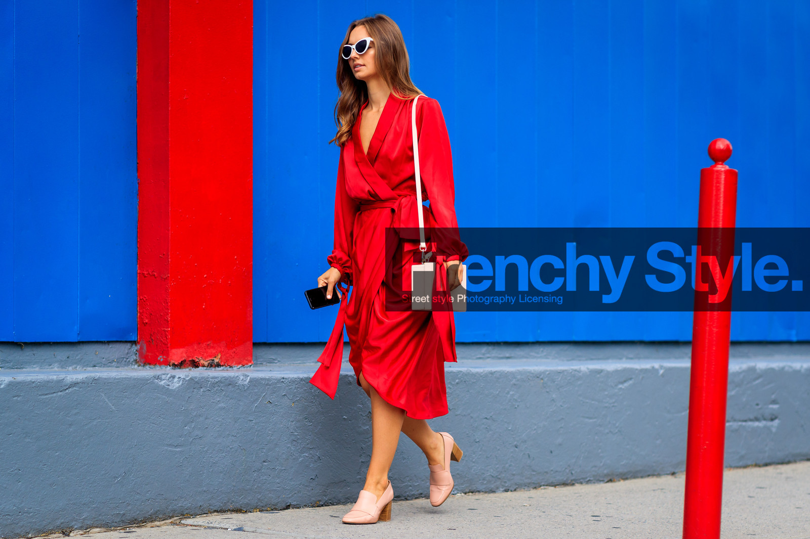 atmosphere details, fashion week, frenchystyle, full length, FW, high heels, horizontal, jonathan paciullo, leather bag, leather shoes, NEW YORK, NYFW, pink shoes, red dress, SPRING SUMMER 2018, SS 18, street style, sunglasses, white bag