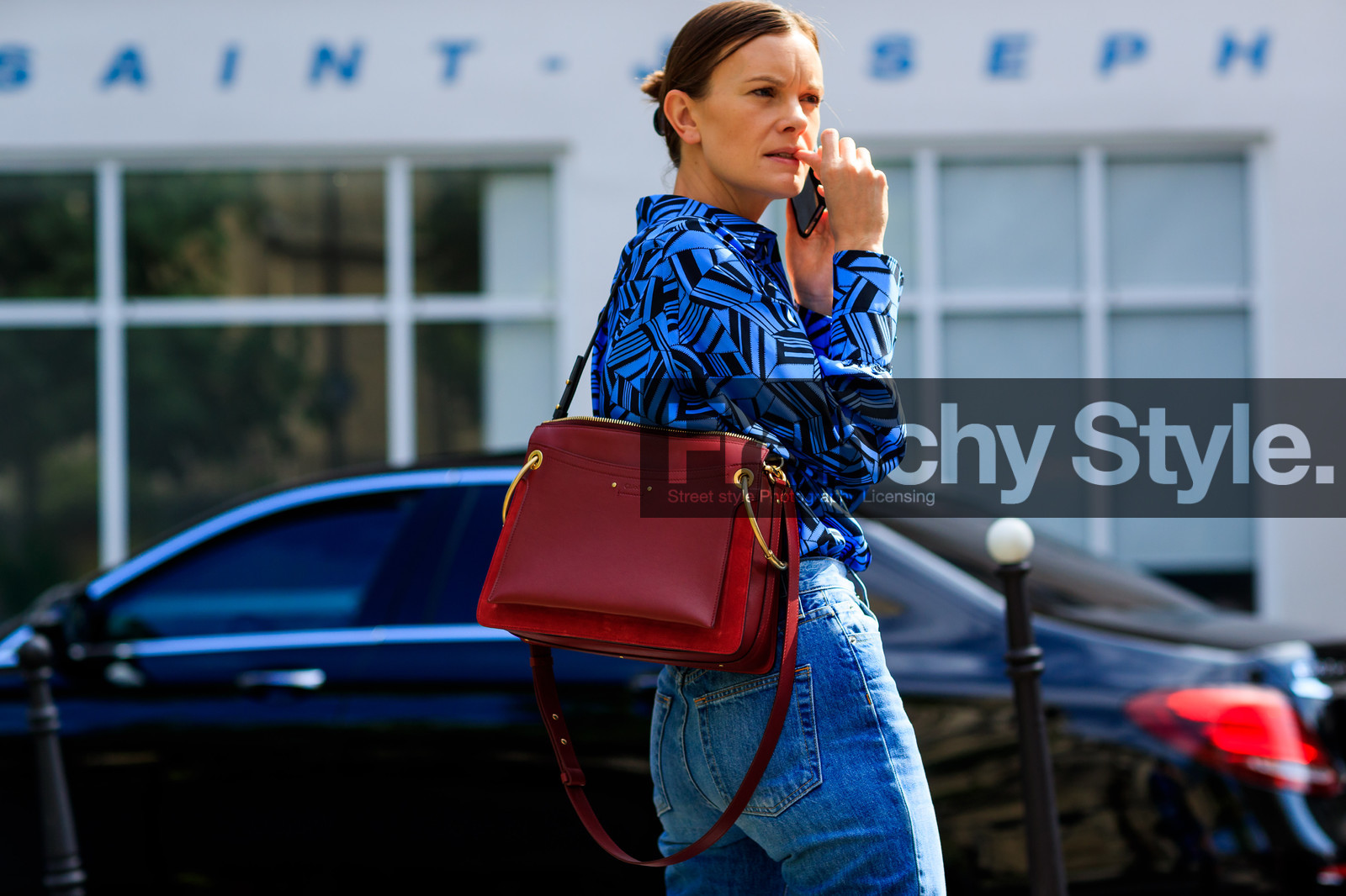 blue denim, blue shirt, bordeaux, burgundy, chloé, denim pants, geometric, graphic shirt, jeans, leather bag, printed shirt, red bag, trousers, PFW, fashion week, frenchystyle, FW, jonathan paciullo, street style, PARIS, horizontal, atmosphere details, detail, AUTUMN WINTER 2018-2019, FALL WINTER 2018-2019, FW 18-19, jo ellison