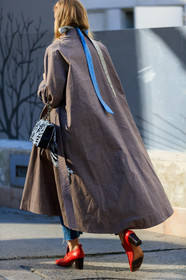 black and white bag, black bag, brown coat, checked, chloe king, graphic bag, high heels, leather bag, leather shoes, plaid, printed bag, red shoes, fashion week, frenchystyle, FW, jonathan paciullo, street style, PFW, PARIS, AUTUMN WINTER 2019-2020, AW 19-20, FALL WINTER 2019-2020, FW 19-20, vertical, full length