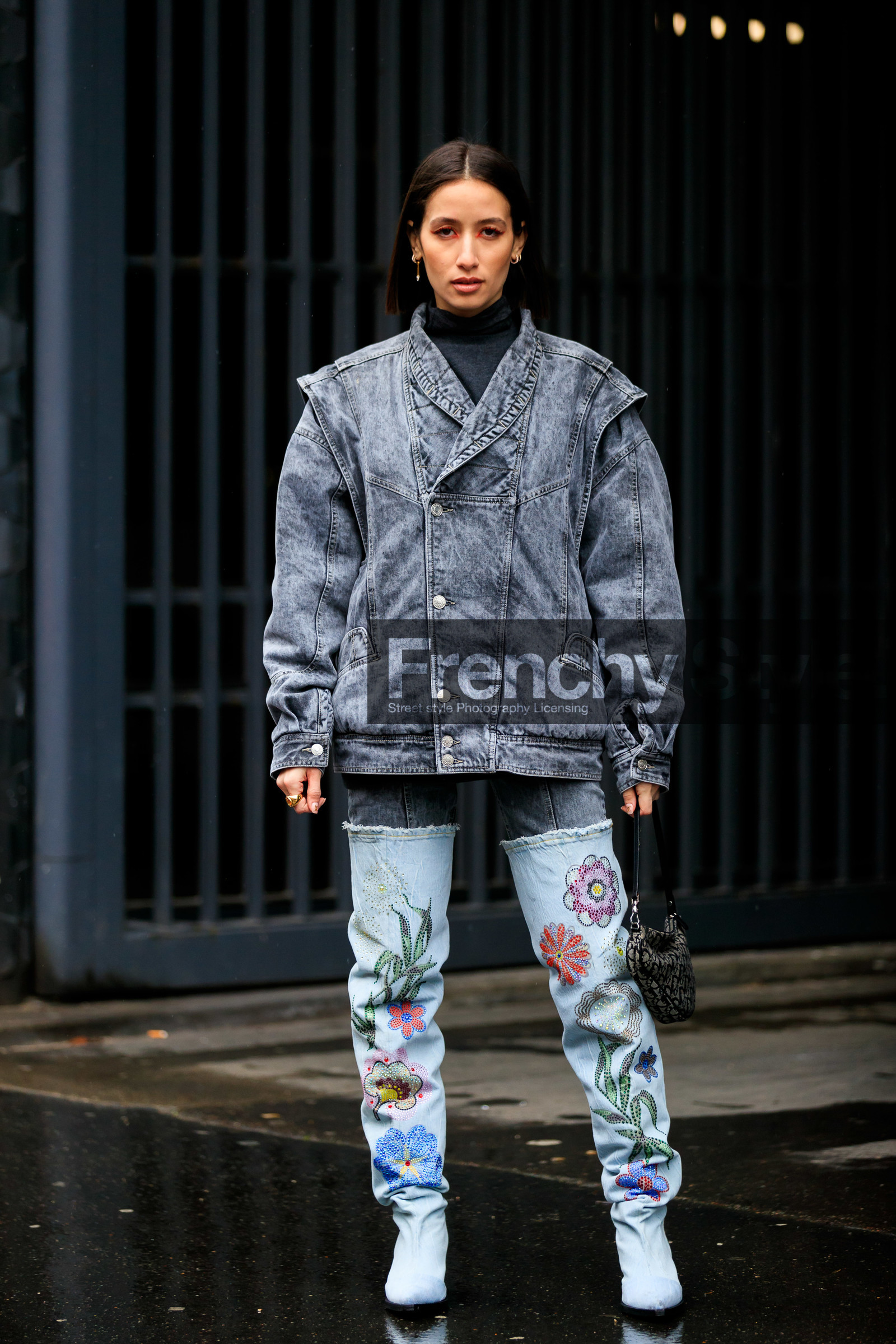alexandra guerain, denim, denim boots, denim jacket, denim total look, grey jacket, grey jeans, light blue boots, high boots, floral embroidered boots, strassed boots, isabel marant jacket, isabel marant pants, dior bag, dior saddle bag, black bag, black leather bag, monogrammed bag, hand bag, fashion week, frenchystyle, FW, jonathan paciullo, street style, PFW, PARIS, vertical, full length