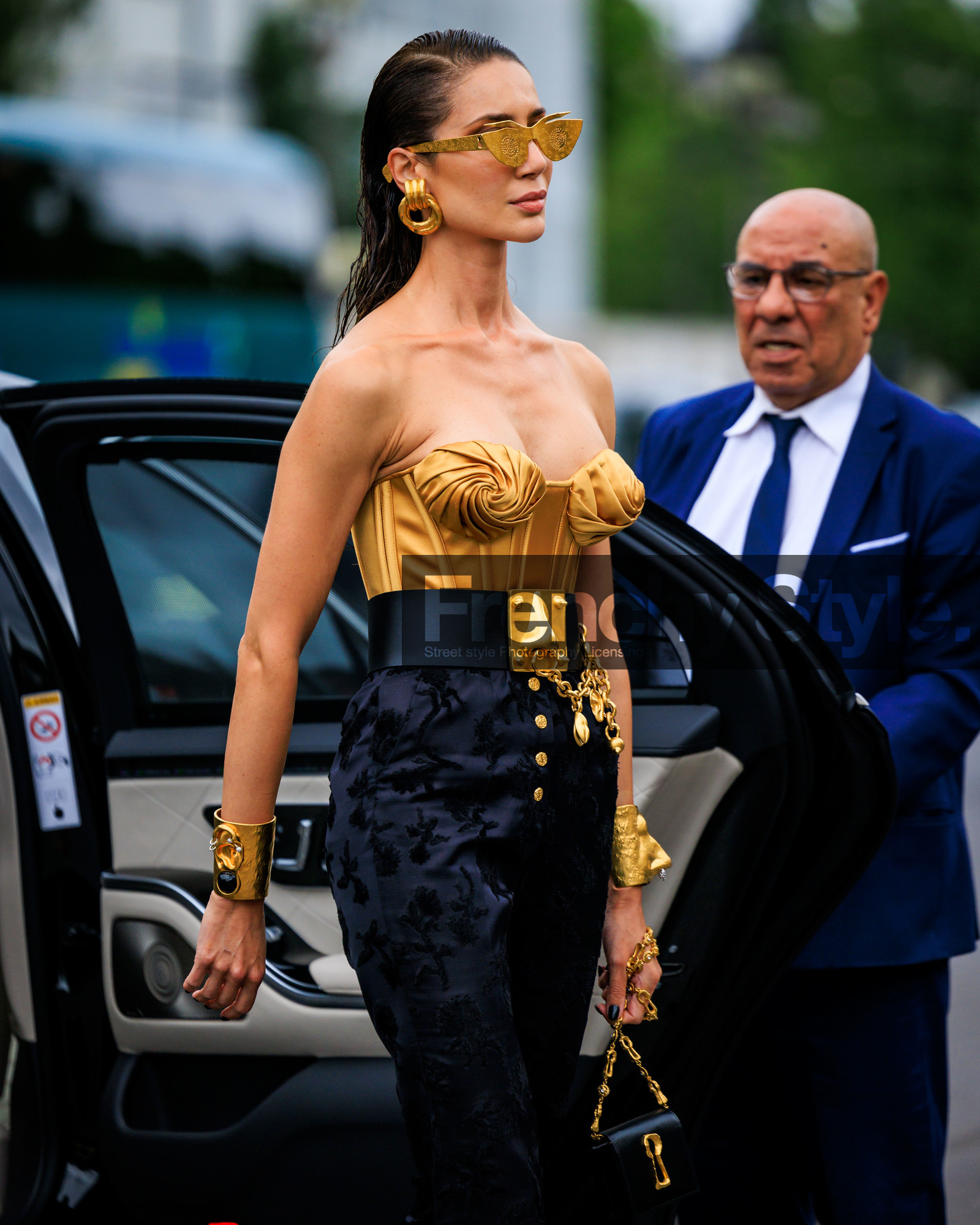 fashion week, frenchystyle, FW, jonathan paciullo, street style, PFW, PARIS, FW 23-24, FALL WINTER 2023-2024, AUTUMN WINTER 2023-2024, HAUTE COUTURE, vertical, atmosphere details, detail
