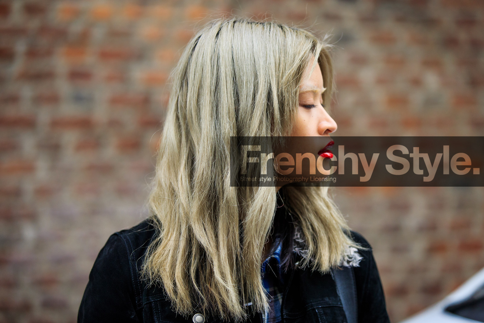 atmosphere details, AUTUMN WINTER 2016-2017, AW 16-17, black jacket, detail, dyed hair, eyebrow, FALL WINTER 2016-2017, fashion week, frenchystyle, FW, FW 16-17, horizontal, jonathan paciullo, LFW, LONDON, long hair, marga esquivel, MENSWEAR, model, portrait, red lips, street style, suede jacket