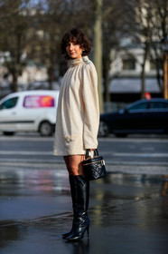 alyssa coscarelli, white dress, sequins dress, high collar dress, long sleeves dress, mini dress, chanel bag, chanel dress, chanel earrings, black leather bag, black leather boots, high boots, high heels boots, box bag, hand bag, quilted bag, logo earrings, strassed earrings, strassed dress, fashion week, frenchystyle, FW, jonathan paciullo, street style, PFW, PARIS, vertical, full length