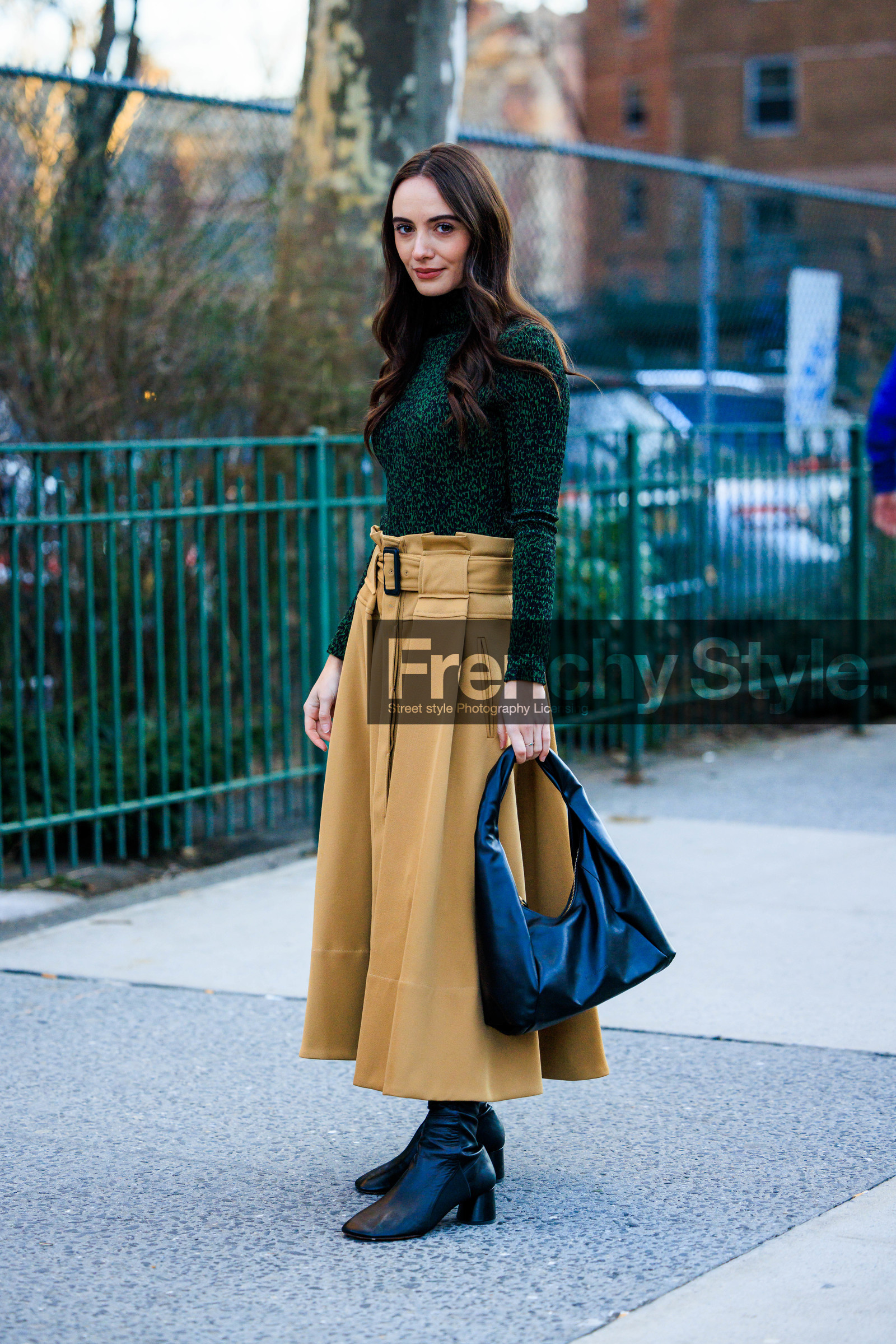 camel pleated long skirt, black handbag, green and black knitted top, black heeled leather boots, olivia perez, fashion week, frenchystyle, FW, jonathan paciullo, street style, NYFW, NEW YORK, AUTUMN WINTER 2022-2023, FALL WINTER 2022_2023, FW 22-23, vertical, full length