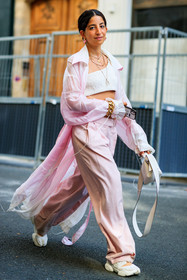 acne studios bag, white leather bag, hand bag, golden bracelet, golden chain bracelet, big bangle, big bracelet, pink total look, pink trench coat, pink jacket, pink pants, light pink pants, light pink trench coat, light pink total look, light pink jacket, long jacket, white top, asymmetrical top, cropped top, golden necklace, chain necklace, multi necklace, long necklace, hoop earrings, golden earrings, pink earrings, pink sneakers, white sneakers, oversize pants, loose pants, low waist pants, charms necklace, selma kaci, fashion week, frenchystyle, FW, jonathan paciullo, street style, PFW, PARIS, SPRING SUMMER 2022, SS 22, vertical, full length