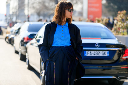 blue sweater, natasha goldenberg, navy jacket, navy pants, sunglasses, trousers, PARIS, PFW, street style, jonathan paciullo, FW, frenchystyle, fashion week, AUTUMN WINTER 2019-2020, AW 19-20, FALL WINTER 2019-2020, FW 19-20, horizontal, atmosphere details, detail