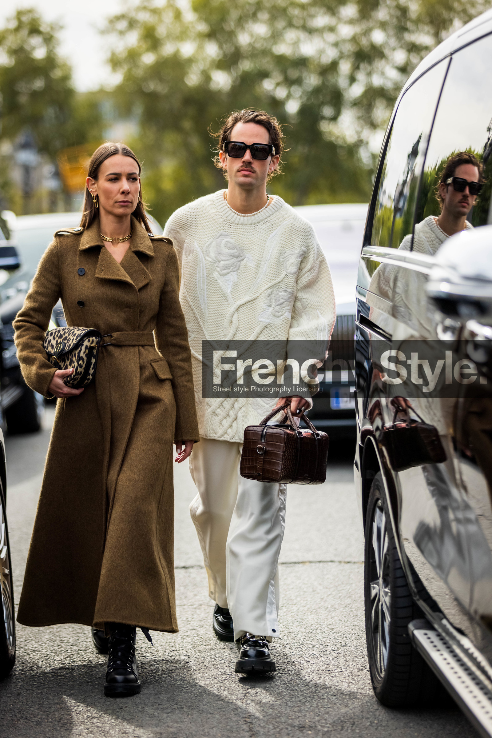 Amalie Gassmann, bag, black bag, black bracelet, black cuff, black derbies, black pants, derbies, dior bag, dior look, flare pants, large pants, leather bag, leather bracelet, leather derbies, leather top, pearl top, pink eyeliner, pleated pants, quilted bag, shirt, tattoo, white shirt, white sock, street style, jonathan paciullo, FW, frenchystyle, fashion week, PFW, PARIS, SPRING SUMMER 2022, SS 22, vertical, full length