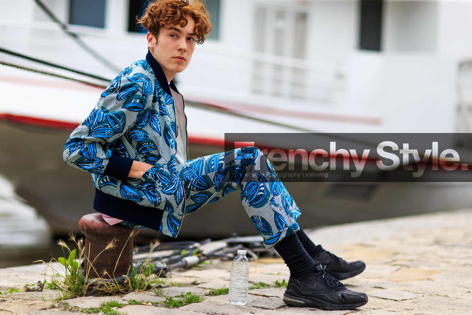 atmosphere details, black sneakers, blue jacket, blue pants, detail, fashion week, frenchystyle, FW, horizontal, jonathan paciullo, MENSWEAR, nike, PARIS, PFW, printed jacket, printed pants, SPRING SUMMER 2017, SS 17, street style, trousers