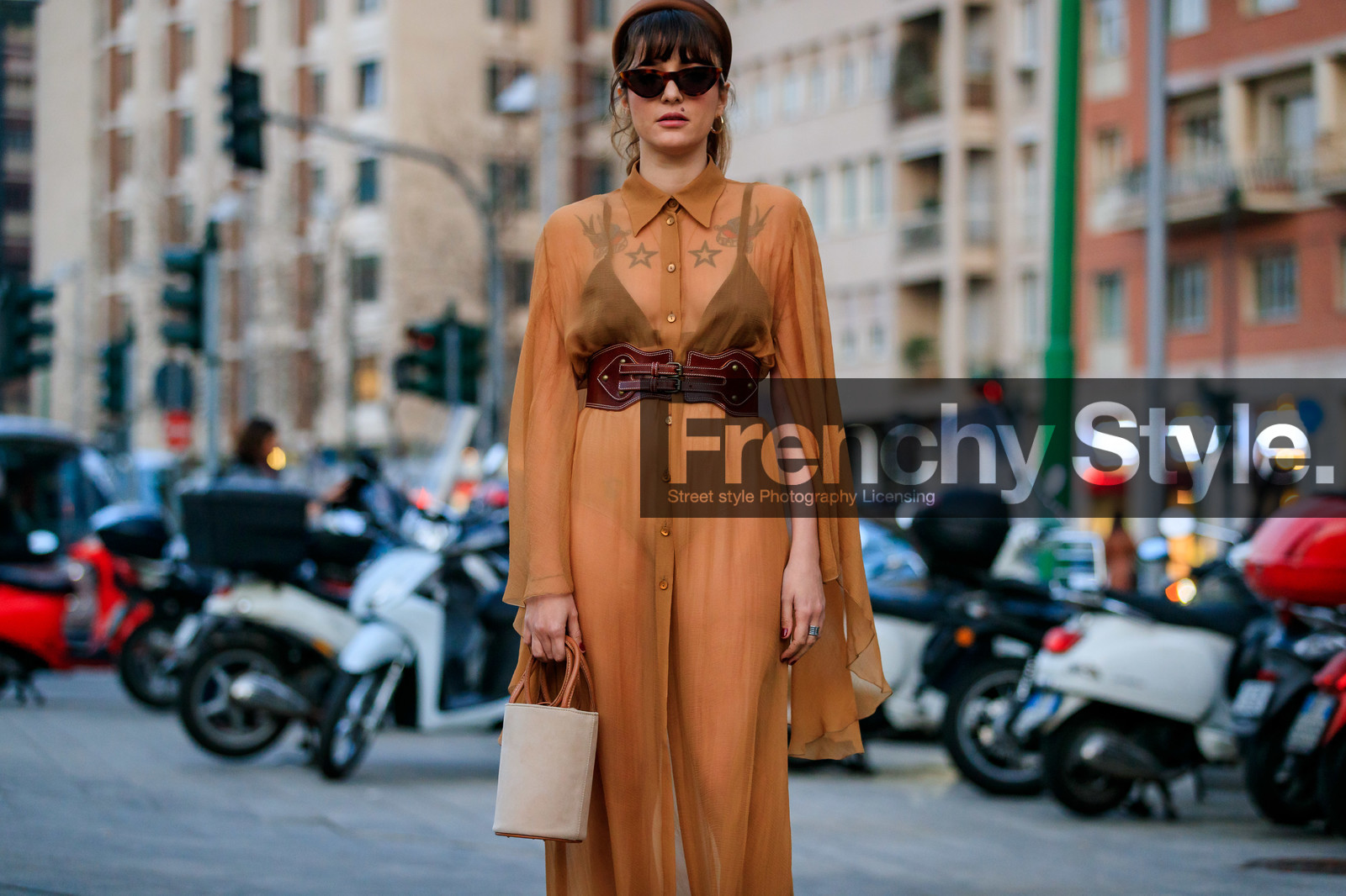 beige bag, brown belt, camel dress, eleonora carisi, headband, leather bag, leather belt, see through, sunglasses, tattoos, fashion week, frenchystyle, FW, jonathan paciullo, street style, MFW, MILAN, AUTUMN WINTER 2019-2020, AW 19-20, FALL WINTER 2019-2020, FW 19-20, atmosphere details, detail, horizontal