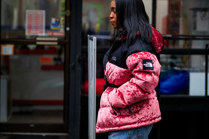 down jacket, hood, pink jacket, velvet, frenchystyle, jonathan paciullo, street style, NYFW, NEW YORK, AUTUMN WINTER 2019-2020, AW 19-20, FALL WINTER 2019-2020, FW 19-20, fashion week, FW, atmosphere details, horizontal, detail