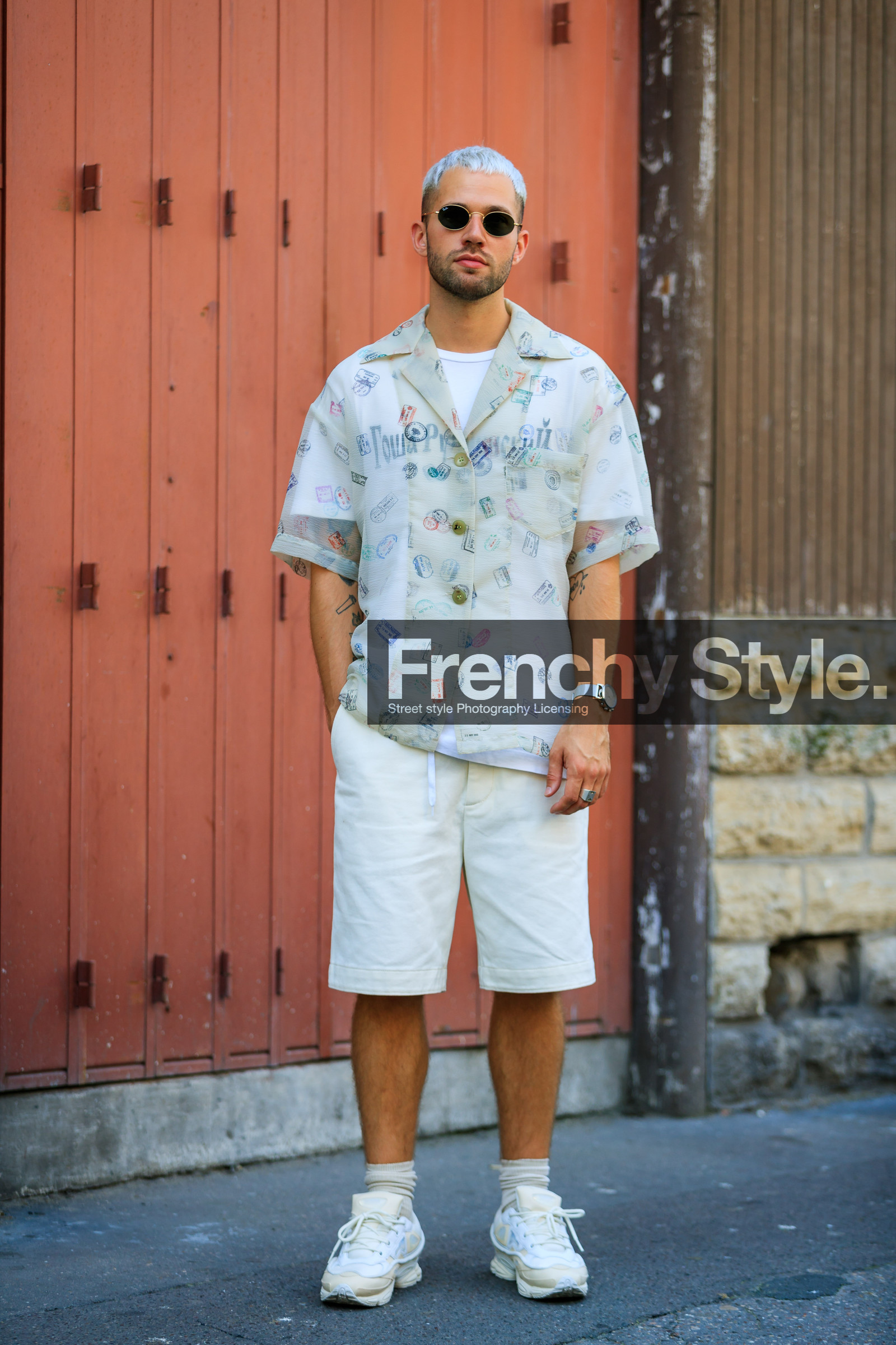 leather shoes, printed shirt, sunglasses, white shirt, white shorts, white sneakers, white t shirt, fashion week, frenchystyle, FW, jonathan paciullo, street style, PFW, PARIS, vertical, full length, AUTUMN WINTER 2018-2019, FALL WINTER 2018-2019, FW 18-19, alice & j.s