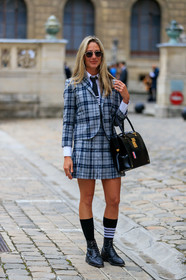 thom browne bag, navy blue jacket, navy blue skirt, grey jacket, grey skirt, checked jacket, checked skirt, mini skirt, pleated skirt, school girl look, black leather bag, black leather derbie, black leather boots, black socks, low boots, laced boots, grey tie, striped tie, thom browne jacket, thom browne look, thom browne skirt, thom browne socks, thom browne tie, fashion week, frenchystyle, FW, jonathan paciullo, street style, PFW, PARIS, SPRING SUMMER 2020, SS 20, horizontal, full length