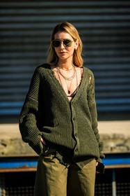 green cardigan, hole cardigan, knitted cardigan, black sunglasses, pilot sunglasses, green pants, chiara capitani, fashion week, frenchystyle, FW, jonathan paciullo, street style, vertical, atmosphere details, detail