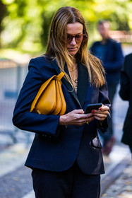 bag, blazer, brown sunglasses, fines lines, gold ring, leather bag, navy blazer, navy pants, smartphone, striped blazer, striped pants, striped suit, suit, sunglasses, tortoise sunglasses, yellow bag, street style, jonathan paciullo, FW, frenchystyle, fashion week, PFW, PARIS, SPRING SUMMER 2022, SS 22, vertical, atmosphere details