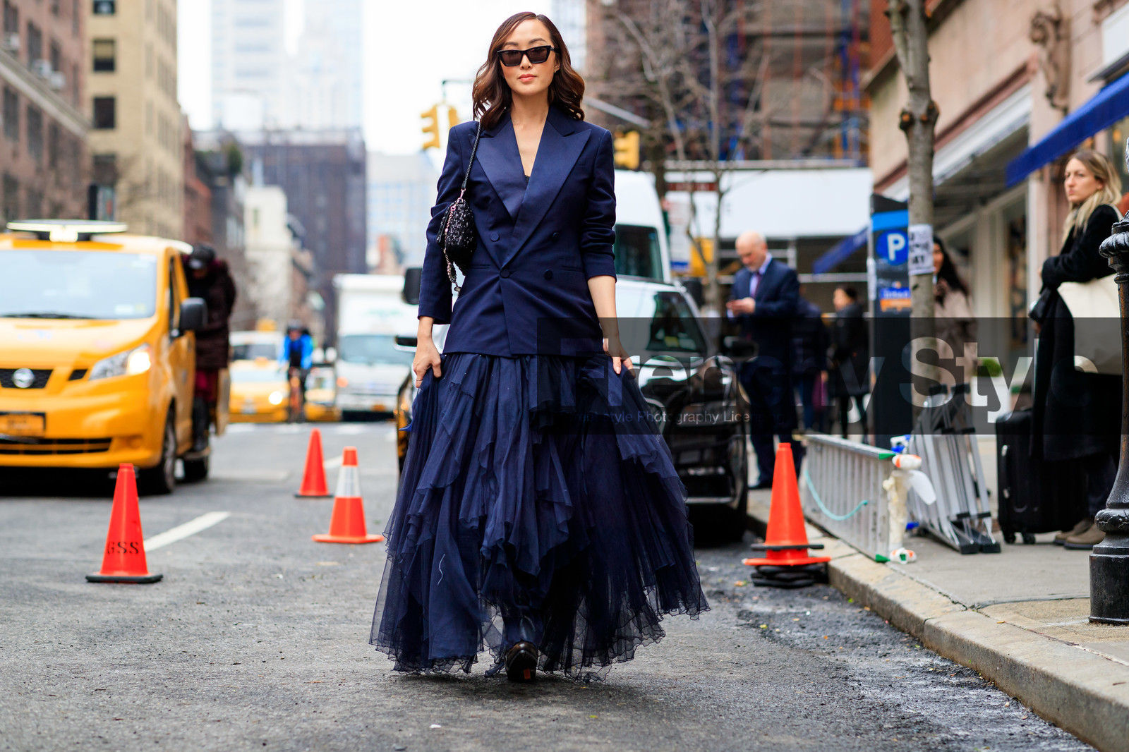 black bag, black shoes, blazer, blue skirt, glitter, high boots, high heels, leather bag, leather shoes, navy jacket, sequined bag, shiny bag, sunglasses, tulle, frenchystyle, jonathan paciullo, street style, NYFW, NEW YORK, AUTUMN WINTER 2019-2020, AW 19-20, FALL WINTER 2019-2020, FW 19-20, fashion week, FW, atmosphere details, horizontal, full length