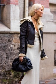 aviator jacket, bag, beige dress, black pouch, bottega veneta bag, brown jacket, choker, dress, jacket, Kate Davidson Hudson, knitted dress, leather bag, leather jacket, leather pouch, pouch, ribbed dress, fashion week, frenchystyle, FW, jonathan paciullo, street style, PFW, PARIS, SPRING SUMMER 2022, SS 22, vertical, atmosphere details