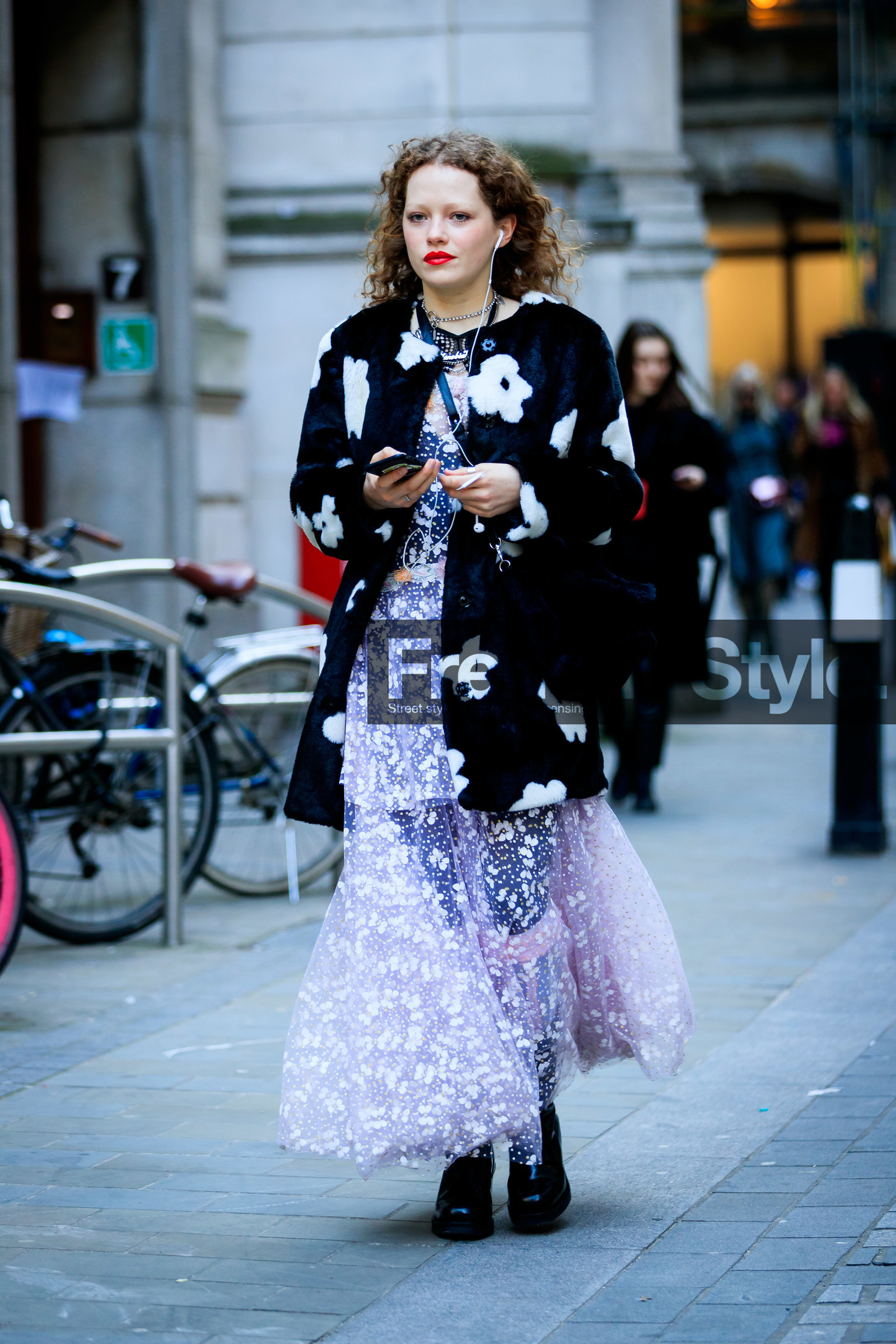 black bag, black fur coat, black shoes, floral, flowers, fur bag, graphic dress, graphic jacket, headphones, leather bag, leather shoes, necklace, pink dress, printed dress, printed jacket, red lips, ruffles, see through, fashion week, frenchystyle, FW, jonathan paciullo, street style, LFW, LONDON, AUTUMN WINTER 2019-2020, AW 19-20, FW 19-20, FALL WINTER 2019-2020, vertical, full length