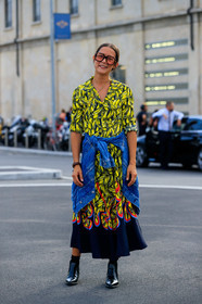 michela meni, prada dress, yellow dress, dress shirt, printed dress, long dress, long sleeves dress, denim jacket, denim, belted dress, square shape glasses, scale sunglasses, black socks, black leather boots, low boots, cowboy boots, fashion week, frenchystyle, FW, jonathan paciullo, street style, MFW, MILAN, SPRING SUMMER 2020, SS 20