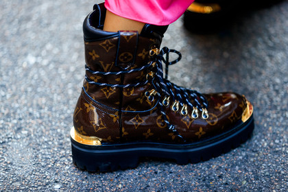 brown boots, leather shoes, louis vuitton, monogram, printed shoes, fashion week, frenchystyle, FW, jonathan paciullo, street style, MFW, MILAN, SPRING SUMMER 2019, SS 19, atmosphere details, horizontal, detail